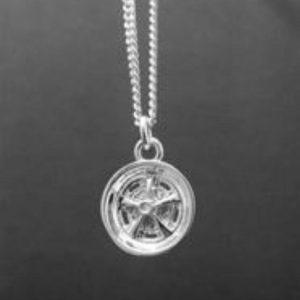 PLYMOUTH MAG WHEEL1968 STERLING SILVER (92.5) PENDANT