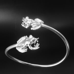SMALL TREE FROGS-STERLING SILVER OPEN BANGLE BRACELET