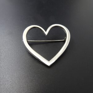 LARGE HEART BROACH-STERLING SILVER (92.5)