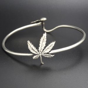 CANNABIS LEAF CLASP BRACELET STERLING SILVER